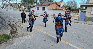 Zeybek Coşkusu Tavas'ta Yaşandı