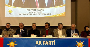 Zeybekci, Denizli'de AK Parti Toplantısında Türkiye'nin Gücünü Vurguladı