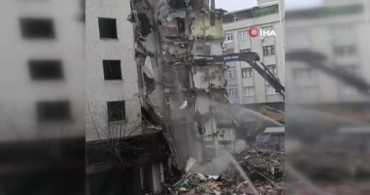 Zeytinburnu'ndaki Yıkım Anlarının Görüntüleri Ortaya Çıktı