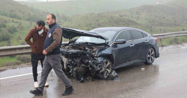 Zincirleme Trafik Kazası Erzurum'da 3 Yaralı