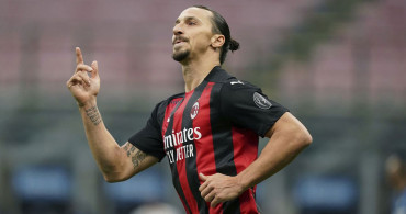 Zlatan Futbolu Bırakmıyor!