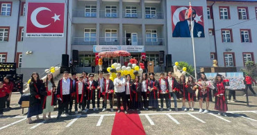 Zonguldak Köksal Toptan Ortaokulu'ndan mezuniyet coşkusu