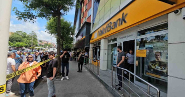 Zonguldak’ta evinin icradan satışına öfkelenen şahıs bankaya silahla ateş açtı