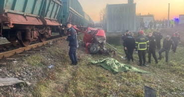 Zonguldak'ta Hemzemin Geçitte Kaza: Bir Sürücü Hayatını Kaybetti