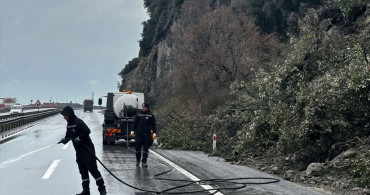 Zonguldak'ta Heyelan Ulaşımı Olumsuz Etkiledi