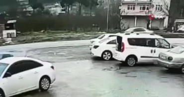 Zonguldak'ta İşçi Servisi ile Otomobil Çarpıştı