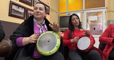 Zonguldak'ta Kadınların Ritim Tutkusuyla Bir Araya Geldiği Darbuka Ritim Grubu
