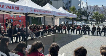 Zonguldak’ta Sahil Bandında Kitap Okuma Etkinliği