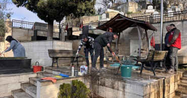 Zonguldak'ta Şehit Mezarlıkları Bayram Öncesi Temizlendi