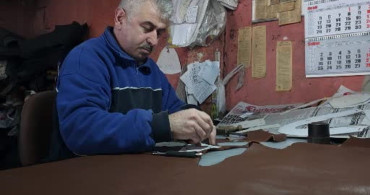 Zonguldak'taki Ayakkabı Ustası Teknolojiyle Yarışıyor