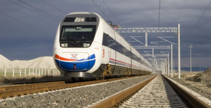 4 Mayıs'ta başlıyor: Devrim yaratan YHT ile Sivas-İstanbul aktarmasız ekspres!