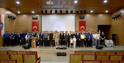 Adıyaman'da emniyet personeline moral ve motivasyon semineri