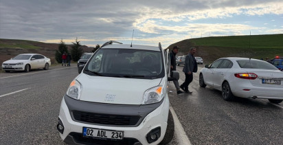 Adıyaman'da Trafik Kazası: 5 Yaralı