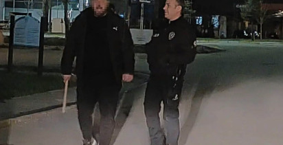 Aksaray'da Keserle Tehdit Eden Adam Polise Teslim Edildi