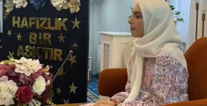 Bir yılda hafızlık tamamladı ve 30 cüzü bir günde ezberden hatim etti