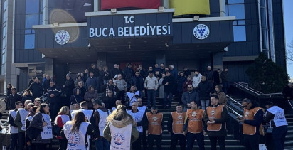 Buca Belediyesindeki Memurlar Ödenmeyen Alacakları İçin Eylemde