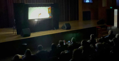 Bursa'da 'Karagöz'e İş Ardına Düş' Gölge Oyunu Sahnelendi