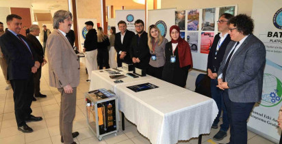 Bursa'da Teknoloji Fuarı Öğrencileri Ağırladı