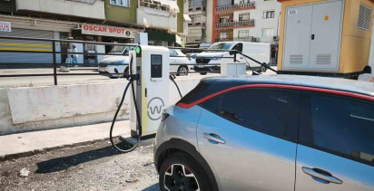 Efeler belediyesi’nin elektrikli araç şarj istasyonları hizmette