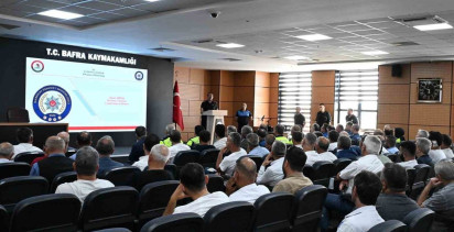 Emniyet Müdürü Arıbaş, Bafra’da toplu taşıma sektörü temsilcileri ile toplantı yaptı
