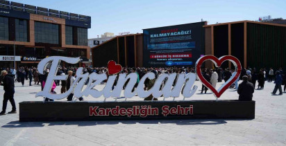 Erzincan'da Eğitimcilerin Şiddet Protestosu