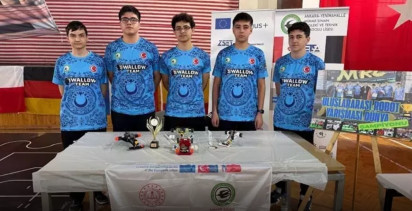 Girit’te Türk Fırtınası: Robotik Olimpiyatlarında Dünya Birinciliği Geldi