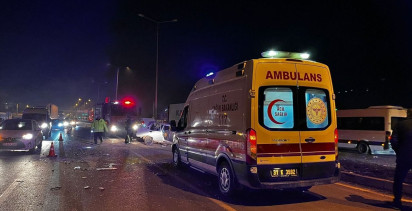 Hatay'da Tırla Çarpışan Otomobilin Sürücüsü Yaralandı