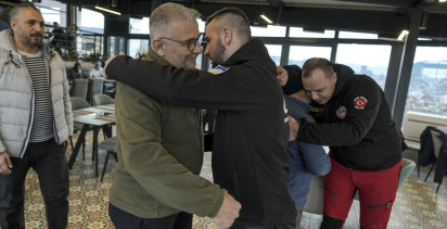 Hataylı Depremzede ve Boşnak Kurtarma Ekibi Buluştu