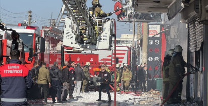 İzmir'deki Yangın Kontrol Altına Alındı