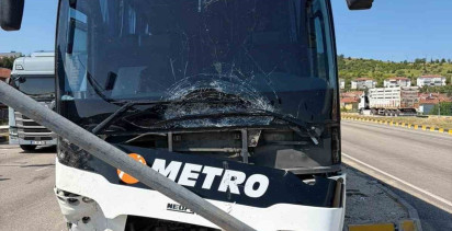 Karabük'te yolcu otobüsüyle zincirleme trafik kazası: 2 yaralı