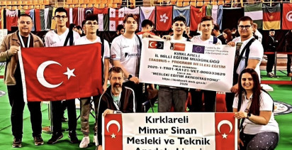 Kırklareli Mimar Sinan Lisesi Öğrencileri Robot Olimpiyatları'nda Dünya Şampiyonu Oldu