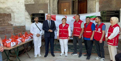 Kütahyalı Kızılay Yöneticisi Tozaraydın, Bulgaristan'da Kurban Payı Dağıttı