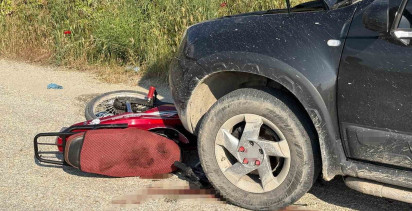 Manisa'da Motosiklet ve Otomobil Çarpıştı: 1 Ağır Yaralı