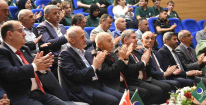 Nihat Özdemir, Trabzon'da öğrencilerle buluştu