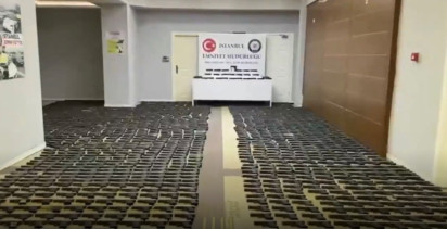 Pendik’te Yeraltı Deposuna Silah Operasyonu
