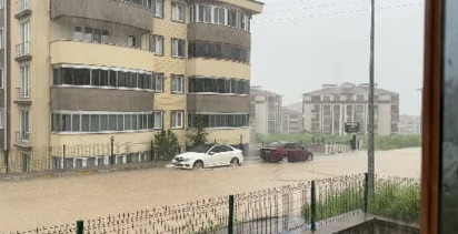 Safranbolu'da Sağanak Yağmur Hayatı Olumsuz Etkiledi