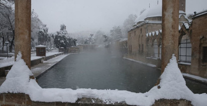 Şanlıurfa'nın Balıklıgöl'ü Karla Bütünleşti