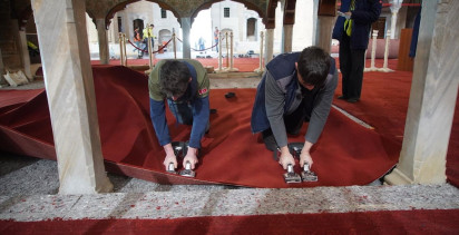 Selimiye Camisi'nde Yenilenen Halı: 729 Bin İlikle Dokunan Eser