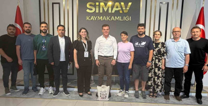 Simav kaymakamı Karaloğlu, Yunanistanlı uzman ve öğretmenleri kabul etti