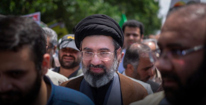 The Times: İran lideri Hamaney’in Kum’da bilinci kapalı şekilde tedavi gördüğü iddia edildi