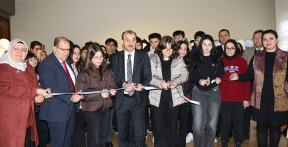 Trabzon'da Yöresel Kıyafetlerden Oluşan Sergi Açıldı