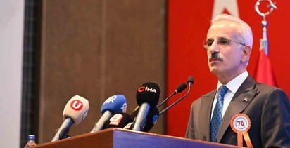 Ulaştırma ve Altyapı Bakanı Uraloğlu, Yol Yatırımlarını Değerlendirdi