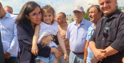 Uşak belediye başkan vekili Özkan Sarayaltı durağı’nda şoför esnafıyla buluştu