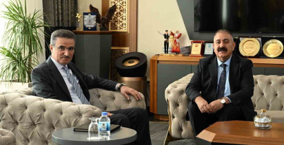 Vali Aydın Baruş, Palandöken Belediye Başkanı Muhammet Sunar'ı ziyaret etti