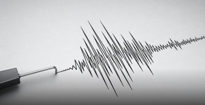 Yunanistan’da Deprem Alarmı: Çok Sayıda Ev Hasar Gördü