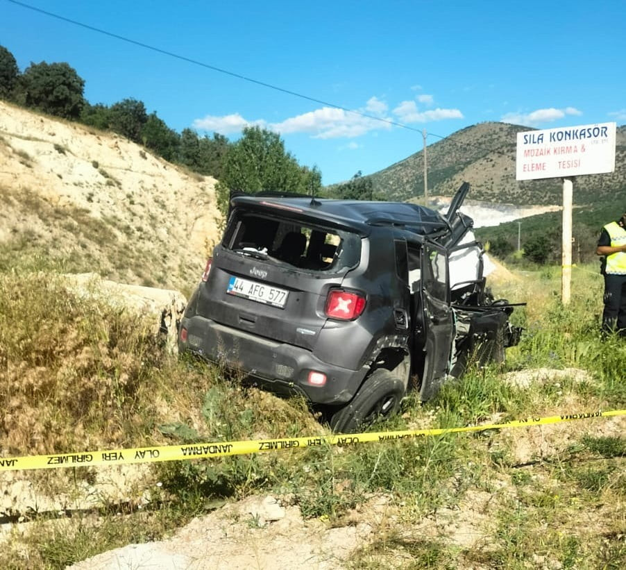 43 YAŞINDAKİ ÖĞRETMEN TRAFİK KAZASINDA HAYATINI KAYBETTİ