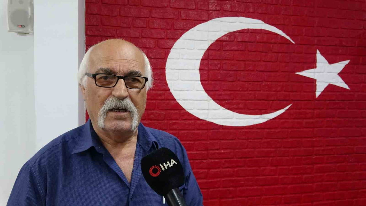 6 ŞUBAT DEPREMLERİNDE İSTANBUL'DAN YÜKLEDİĞİ İŞ MAKİNESİNİ ELBİSTAN'A ULAŞTIRIRKEN KAYDEDİLEN...