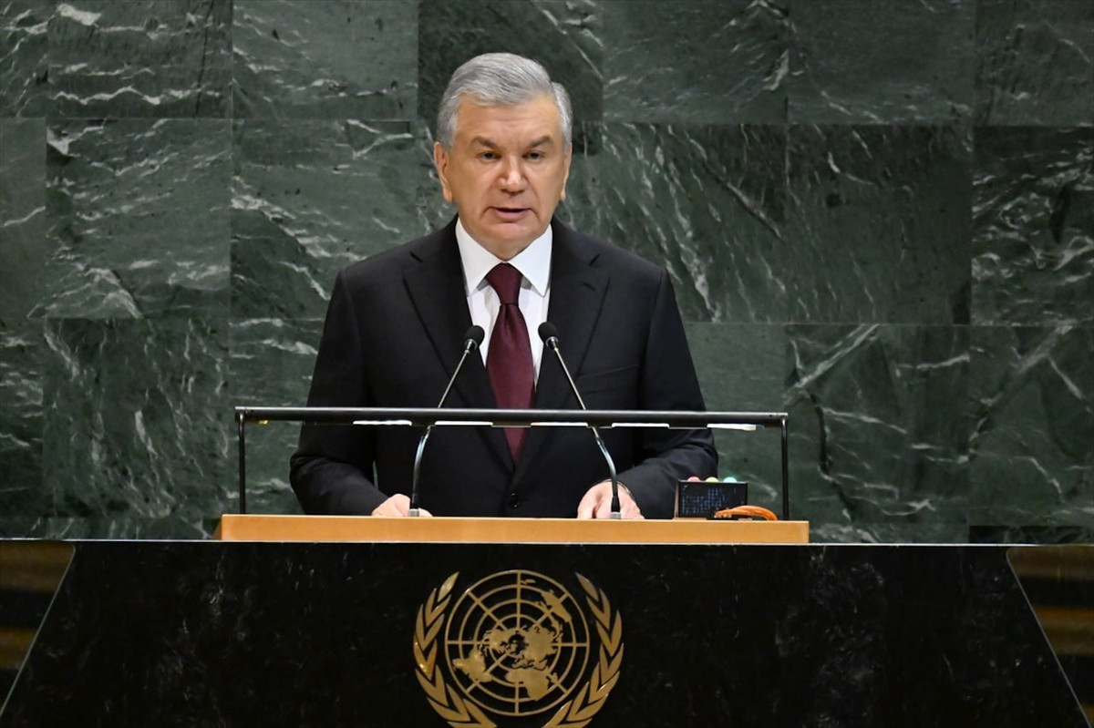 Özbekistan Cumhurbaşkanı Şevket Mirziyoyev, 
ABD'nin New York kentinde, BM 80. Genel Kurulu'nda...