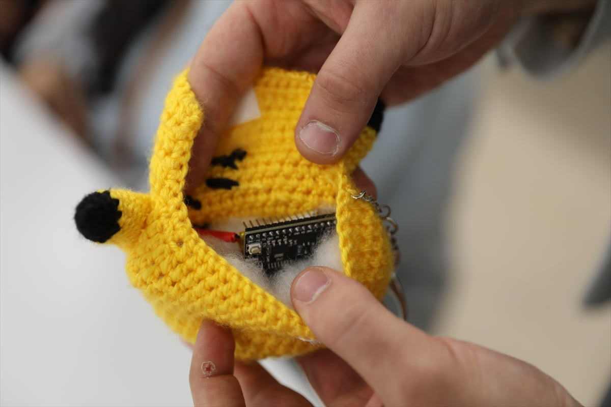 
 Edirne'de üniversite öğrencileri, şiddet mağduru kadınların acil durumlarda daha hızlı yardım...