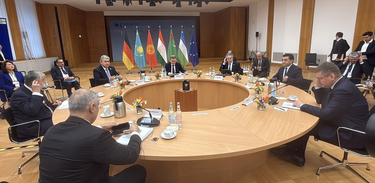 Almanya Dışişleri Bakanı Johann
Wadephul, Kazakistan, Kırgızistan, Özbekistan, Tacikistan ve...